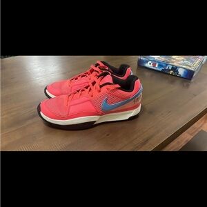 Nike Men’s Ja 1 basketball shoes